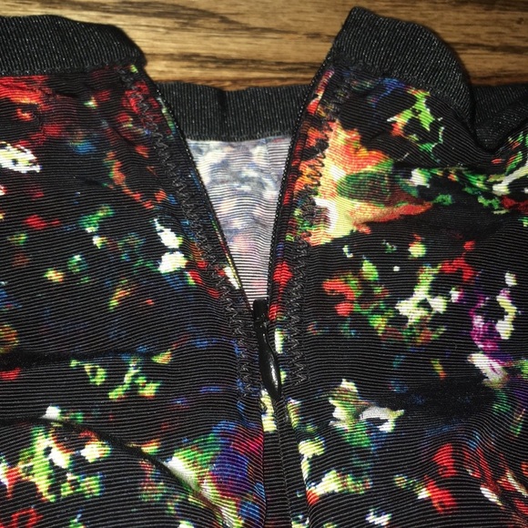 Gap skirt - Picture 3 of 5